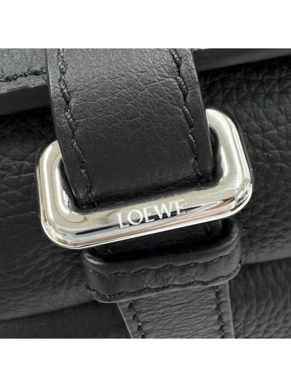 Loewe XS 276100 Messenger